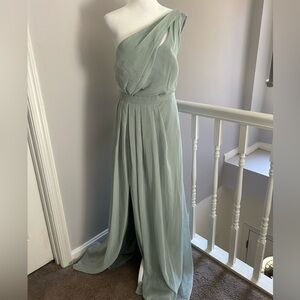 Sage green bridesmaid dress, Mother of bride, Formal event David’s Bridal NWT